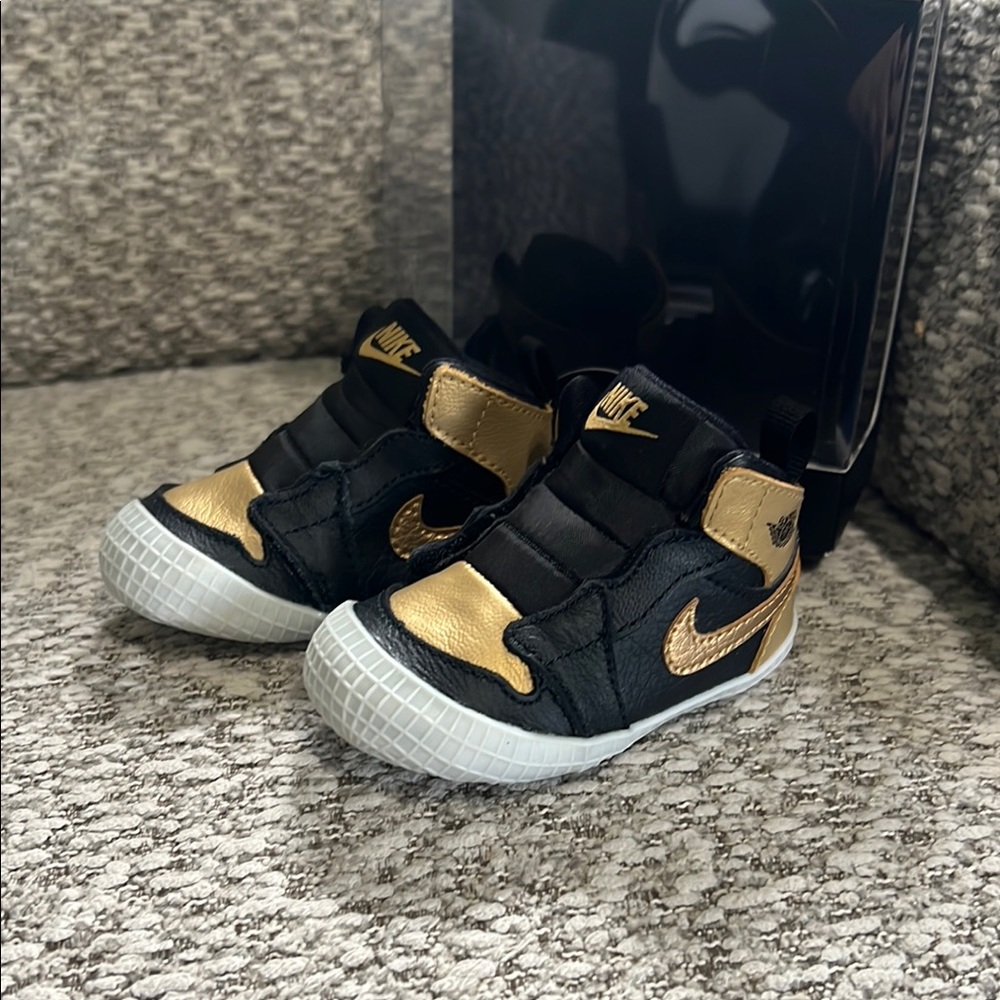 Nike Jordan 1 Crib Bootie